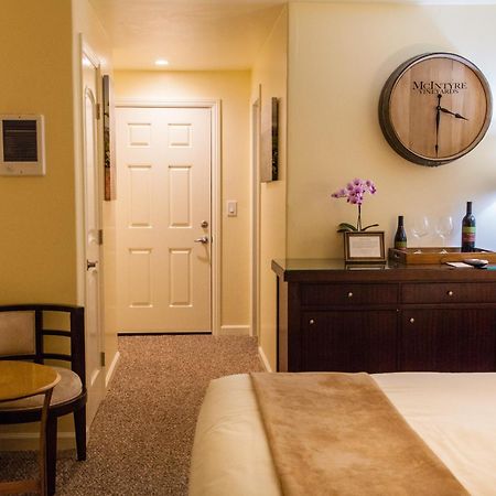 The Vendange Carmel Inn & Suites מראה חיצוני תמונה