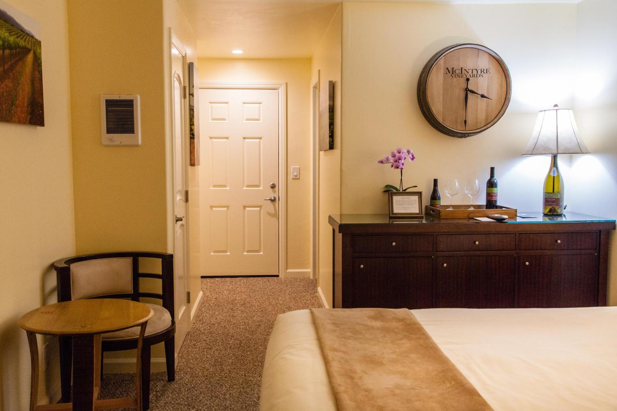 The Vendange Carmel Inn & Suites מראה חיצוני תמונה