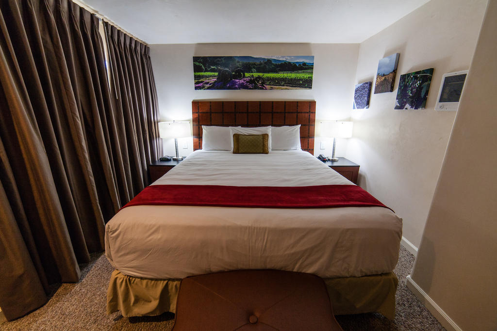 The Vendange Carmel Inn & Suites חדר תמונה